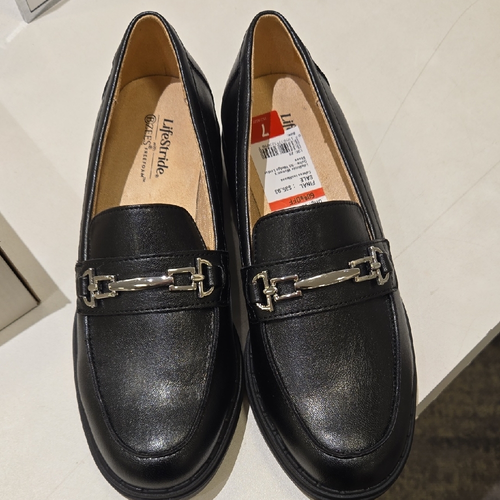Life Stride Women's Black Leather Loafers